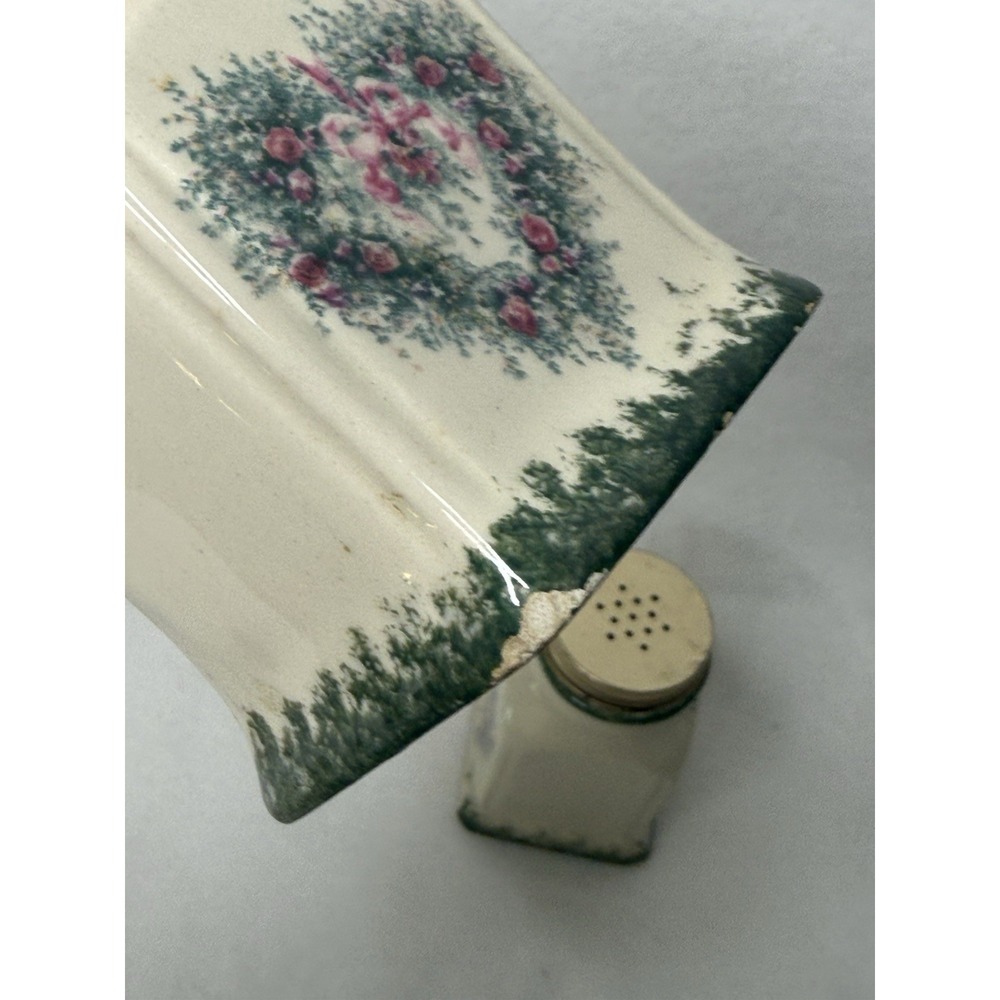 Salt & Pepper Shakers Floral Heart Wreath Dining Cottagecore Ceramic Vintage - Picture 6 of 9